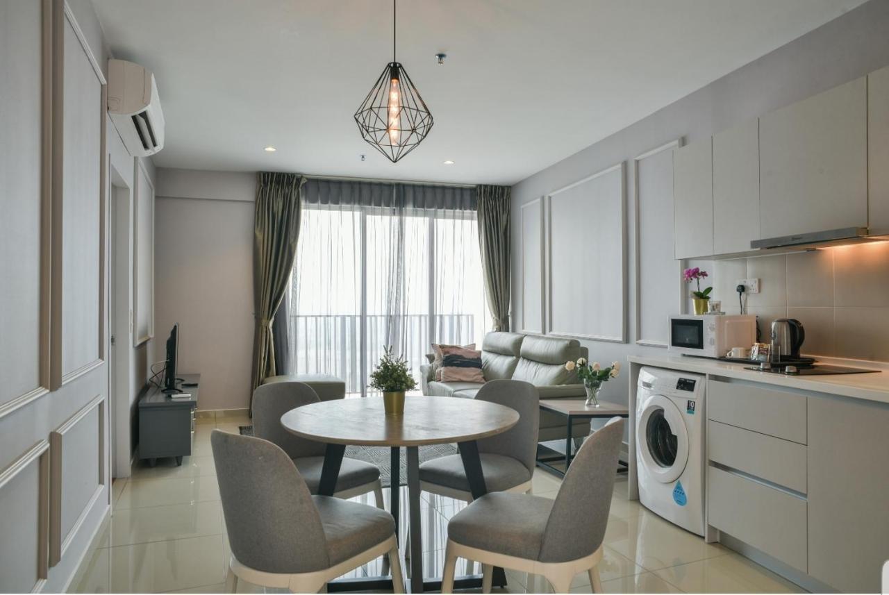 Q Suite At I-City Shah Alam Exterior photo